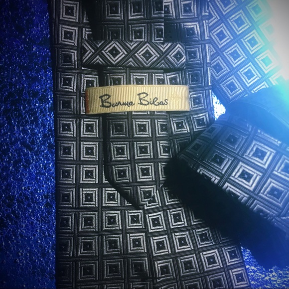 Burma Bibas neck tie - Picture 4 of 7